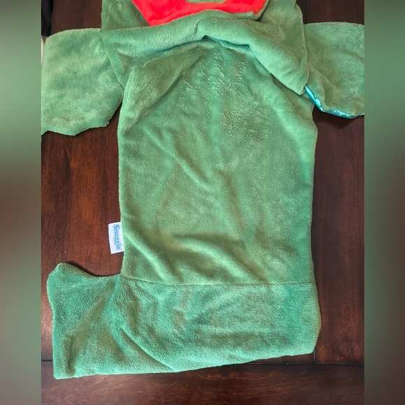 Snuggie Tails Fiery Green Dragon Costume Blanket - Picture 6 of 8